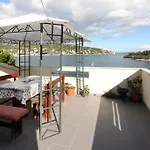 Pika Smokvina 2a شقة Vinišće